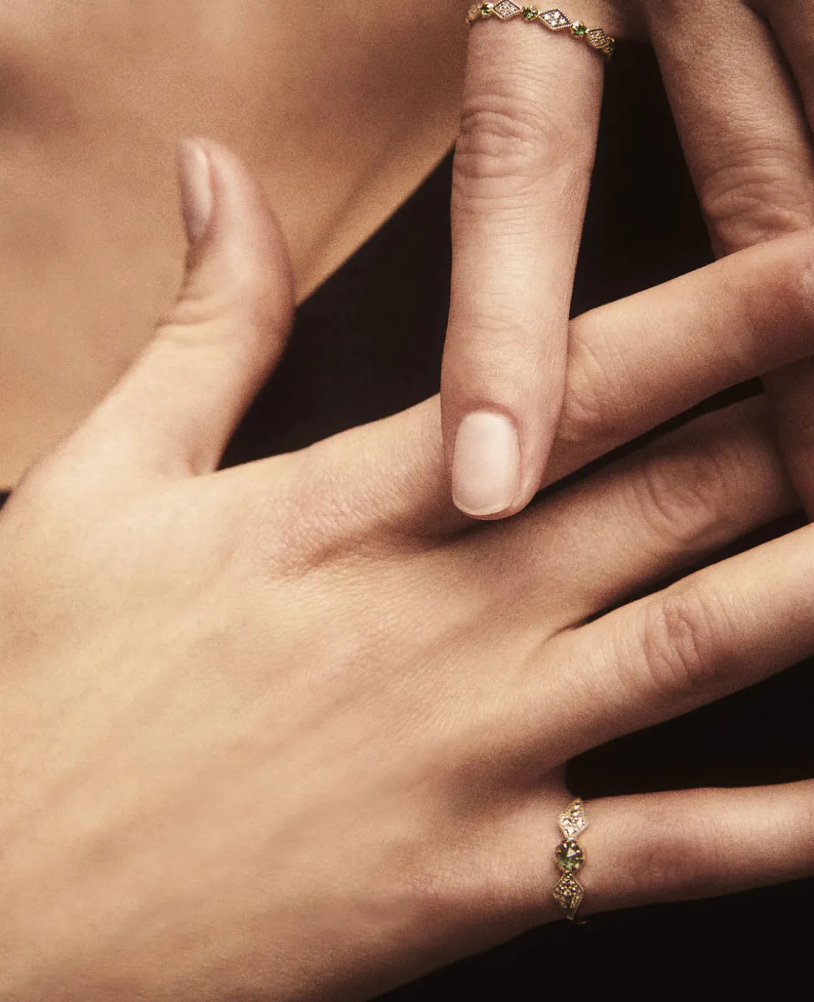 bague_meraude_adle_1.webp Bague émeraude Adèle