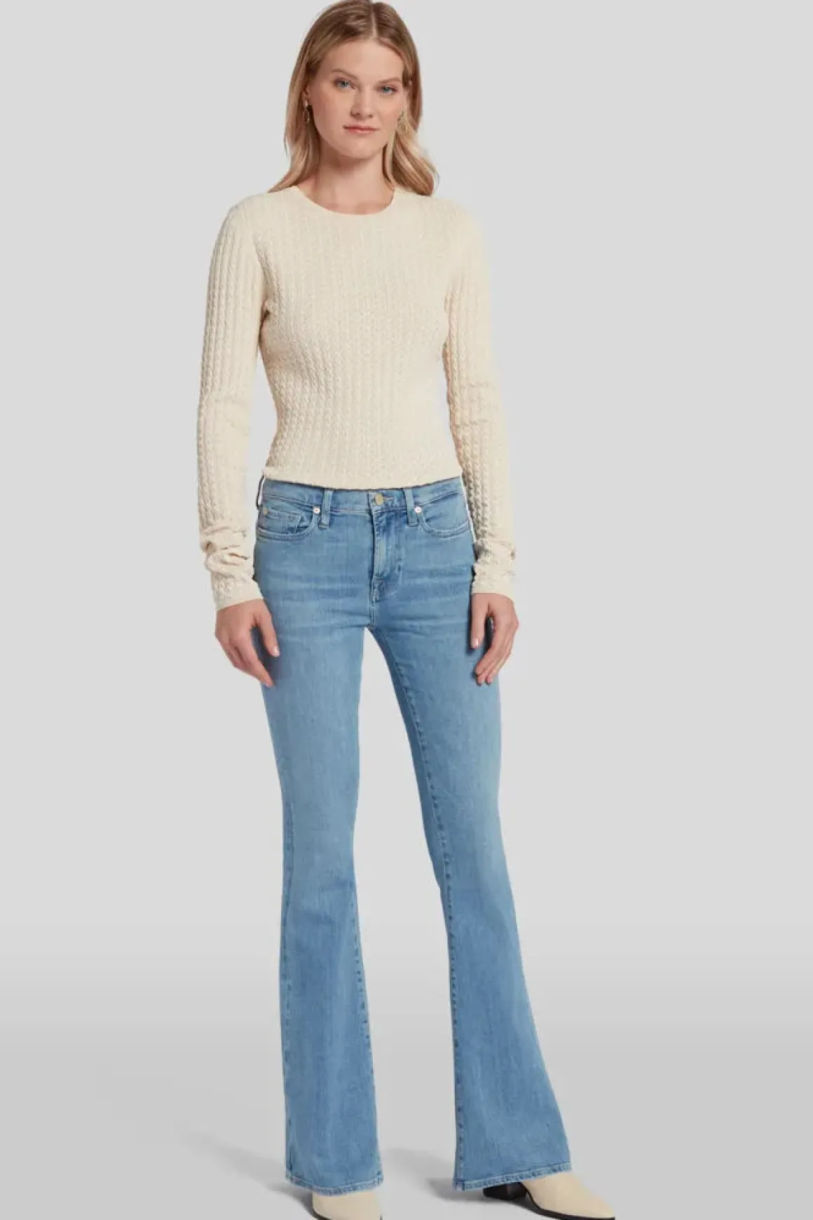 jeans_bootcut_slim_illusi_1-1.webp jeans Bootcut Slim Illusion Intro