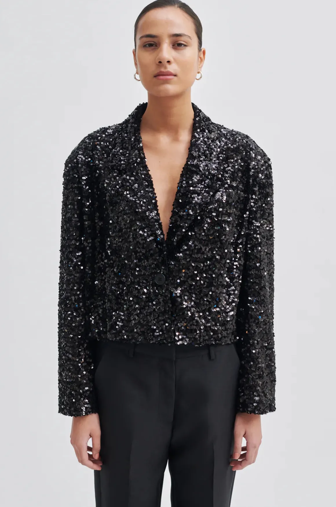 luxe_blazer_met_paillette_0.webp LUXE BLAZER MET PAILLETTEN