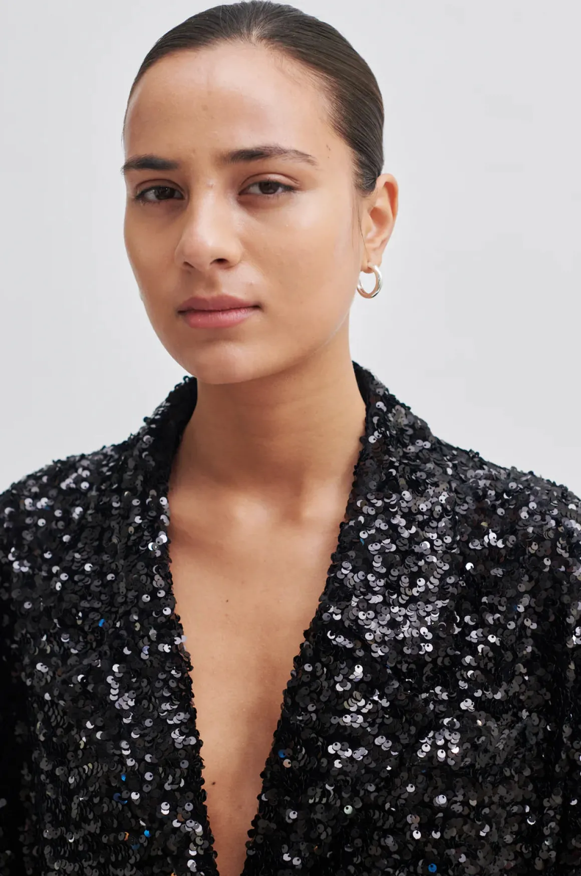 luxe_blazer_met_paillette_4.webp LUXE BLAZER MET PAILLETTEN