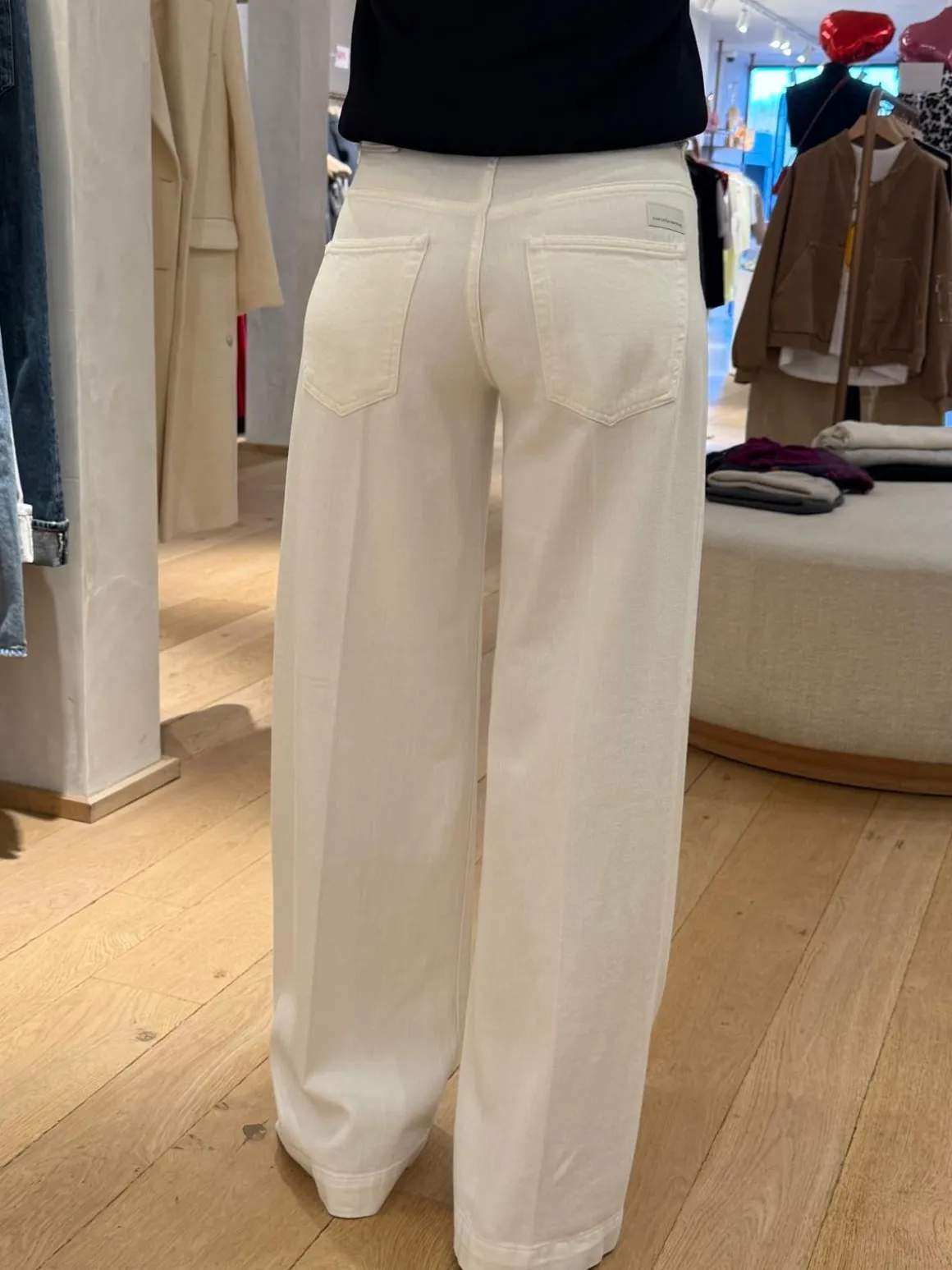 pantalon_large_nadia_4.webp Pantalon large Nadia