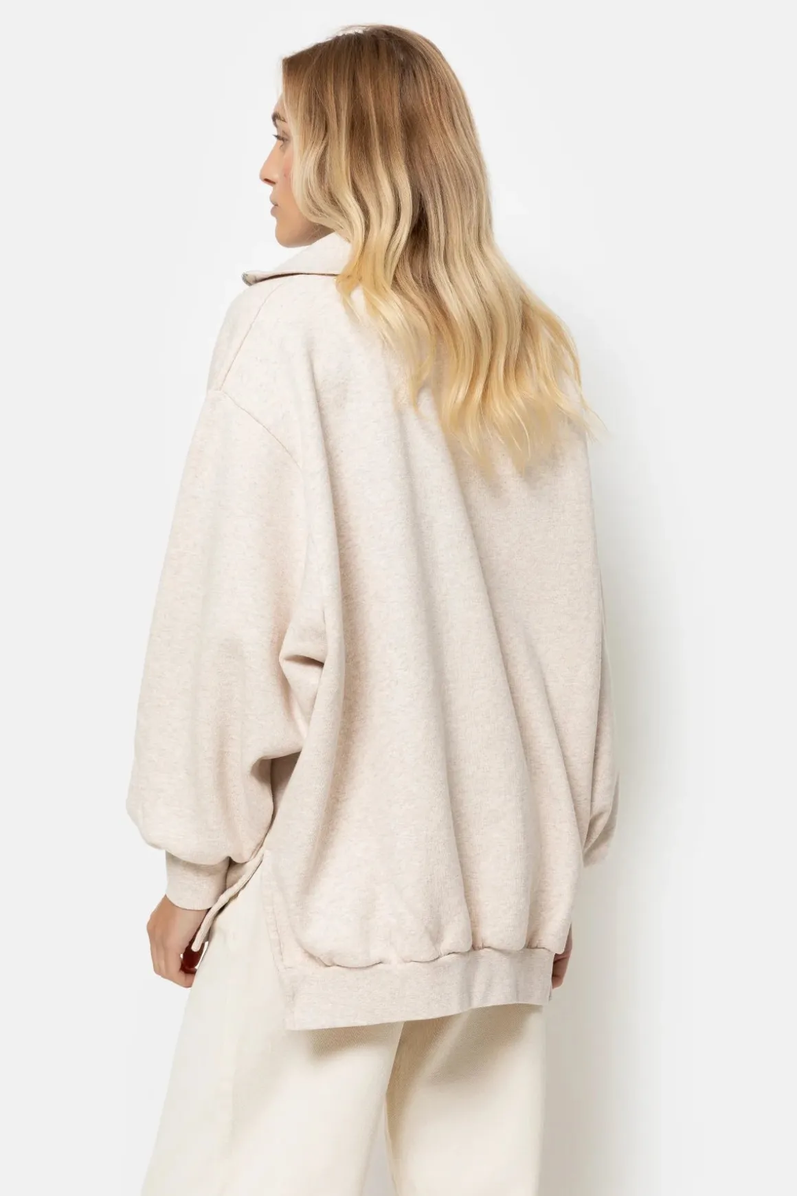 sweat_oversize_iflower_3.webp Sweat oversize IFLOWER
