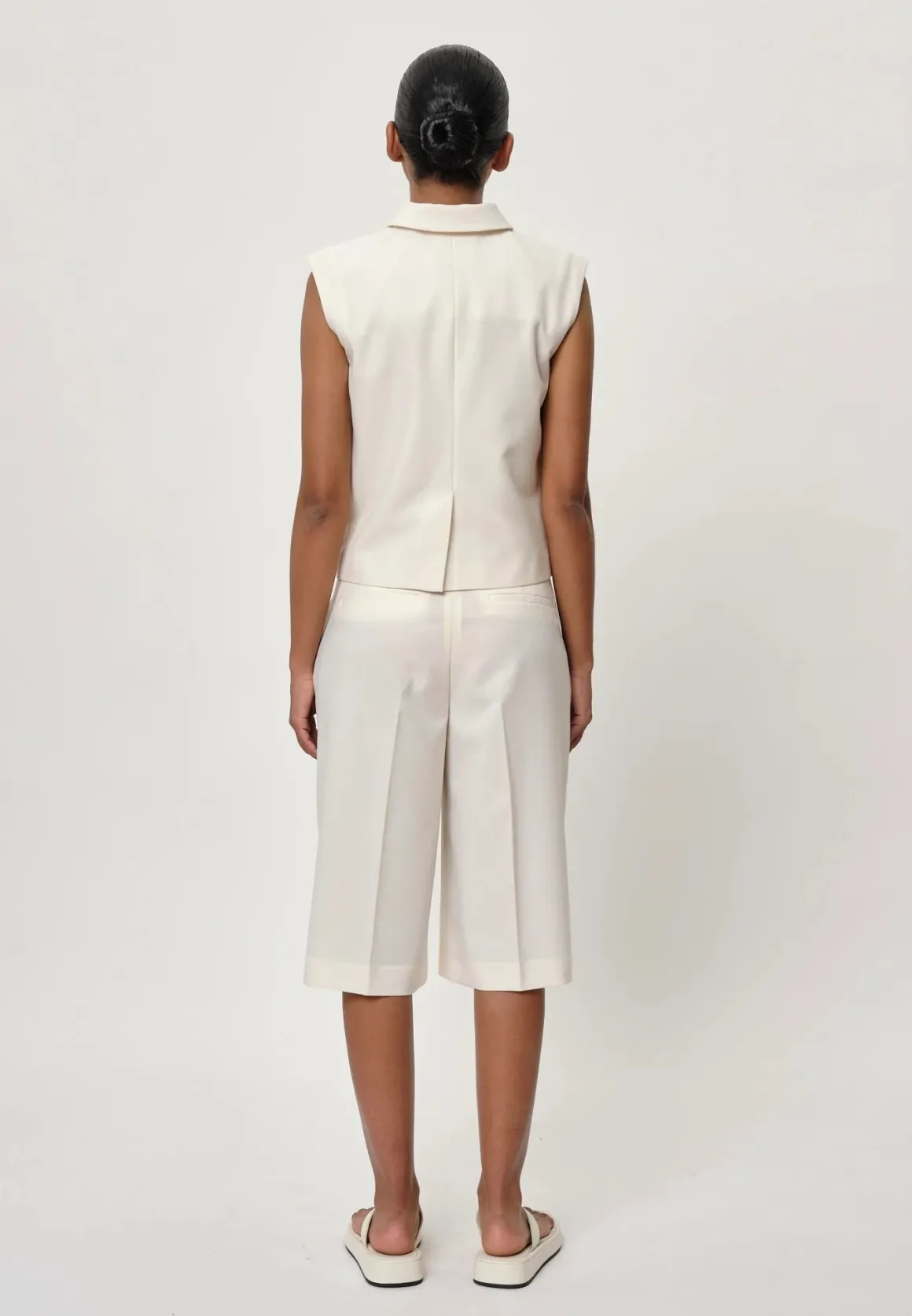 veste_sans_manches_brian_2.webp Veste sans manches BRIAN